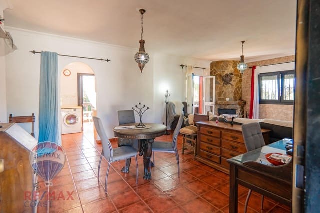 Chalet de 3 habitaciones en Coín en venta con piscina garaje - 478.000 € (Ref: 9220131)