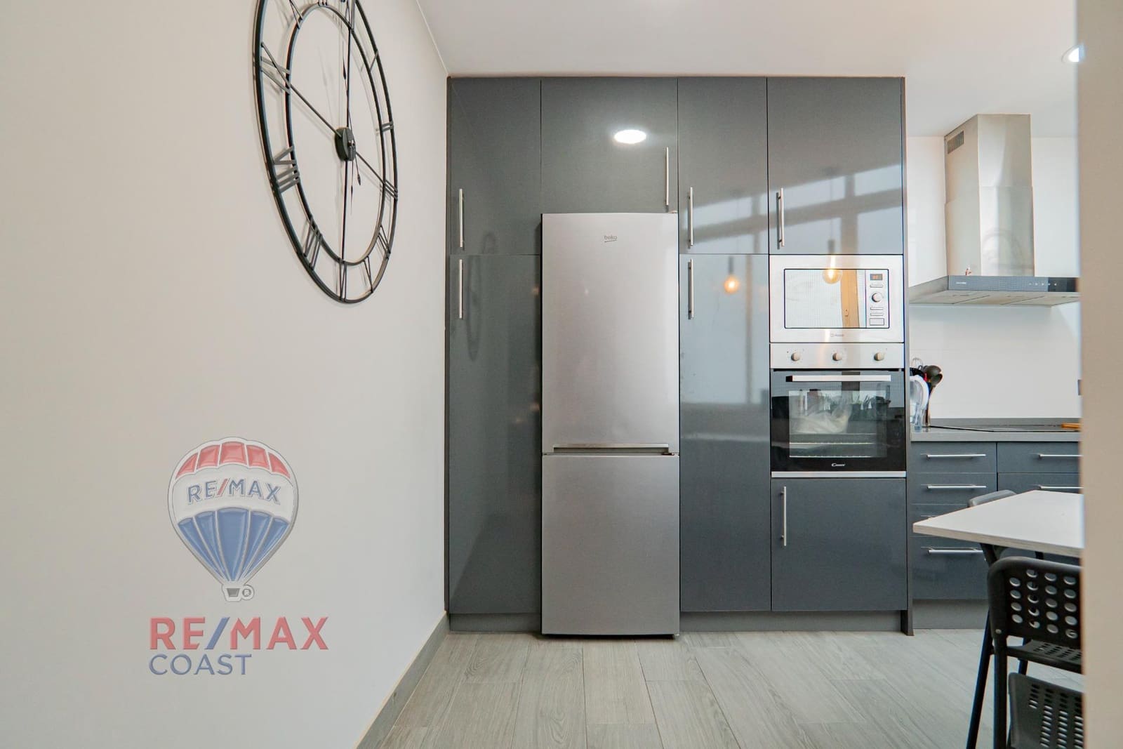 3 bedroom Flat for sale in Malaga city - € 307,000 (Ref: 9236573)