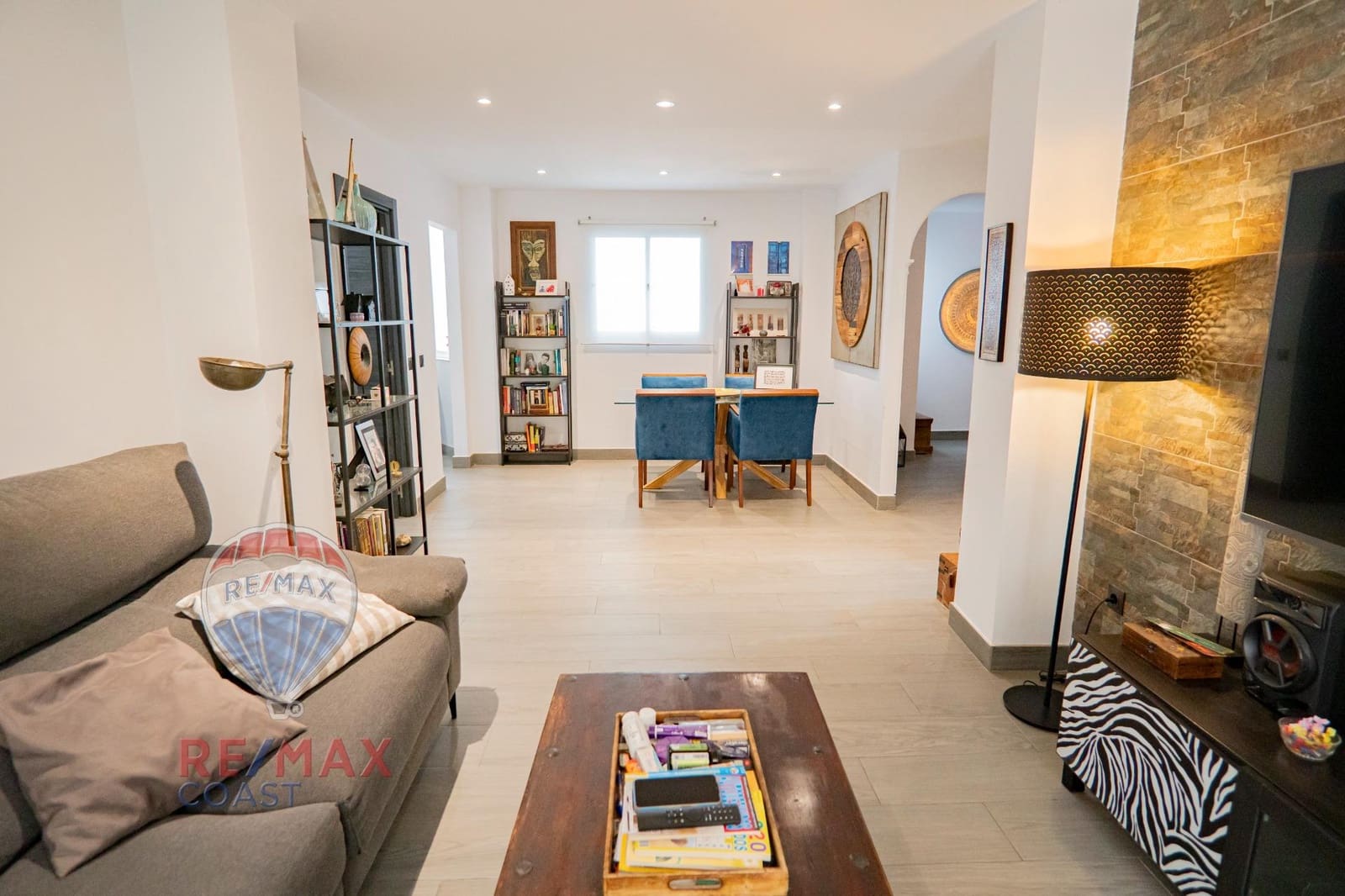 3 bedroom Flat for sale in Malaga city - € 307,000 (Ref: 9236573)