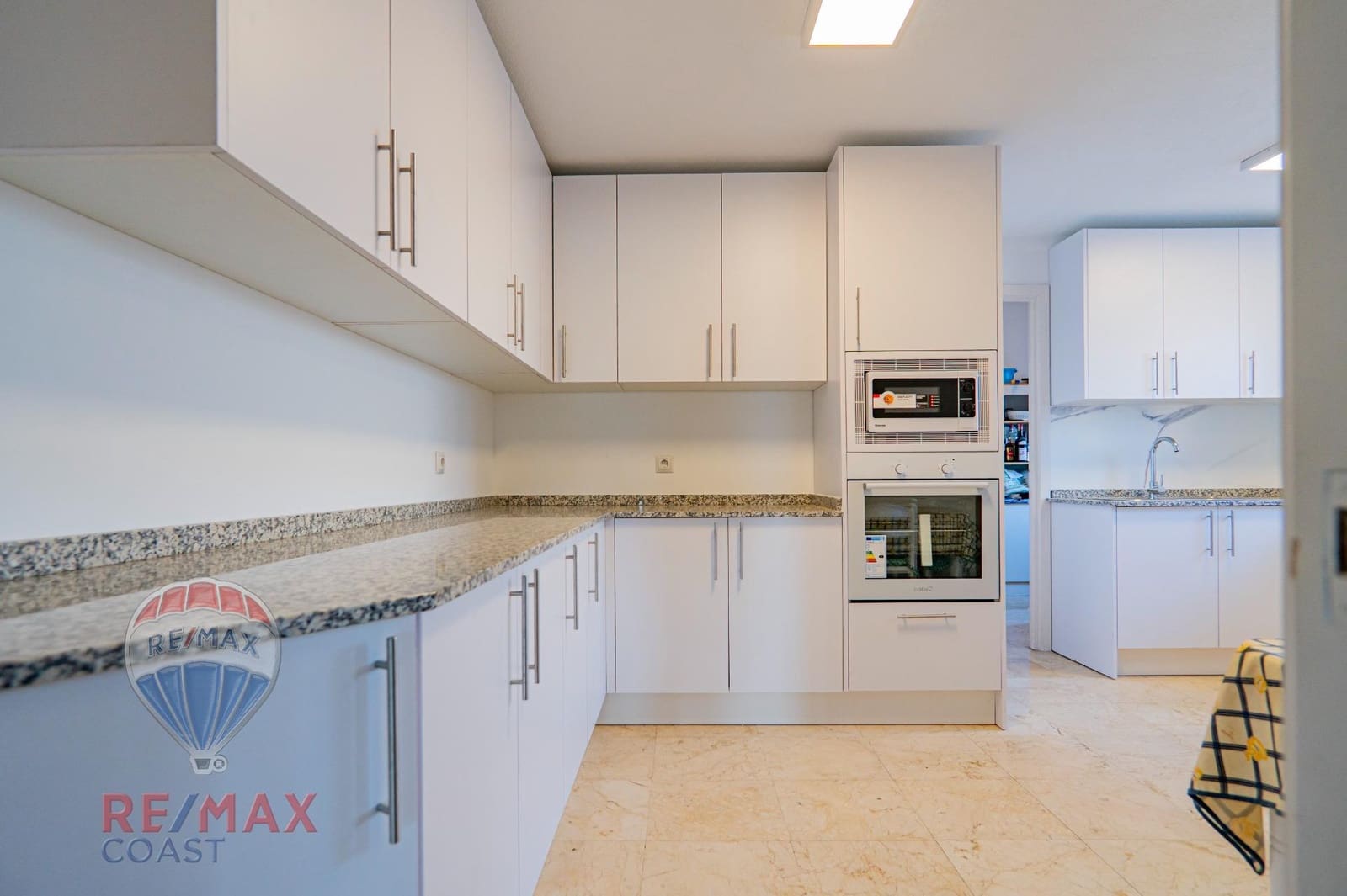 4 makuuhuone Asunto vuokrattavana paikassa Malaga kaupunki - 2 200 € (Ref: 9262744)