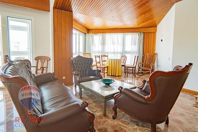 4 soveværelse Lejlighed til leje i Málaga by - € 2.200 (Ref: 9262744)