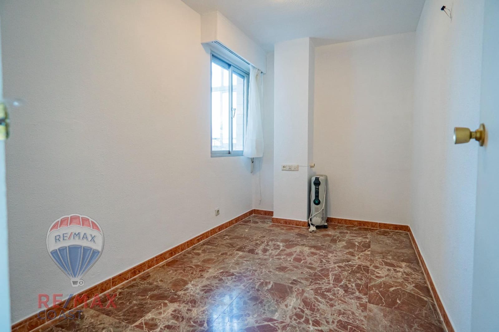 4 makuuhuone Asunto vuokrattavana paikassa Malaga kaupunki - 2 200 € (Ref: 9262744)