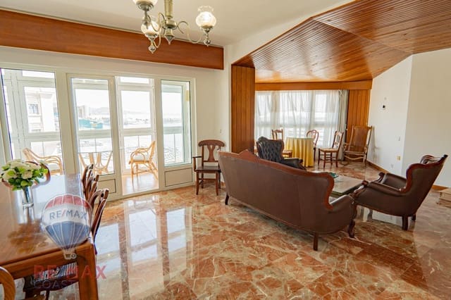 4 soveværelse Lejlighed til leje i Málaga by - € 2.200 (Ref: 9262744)