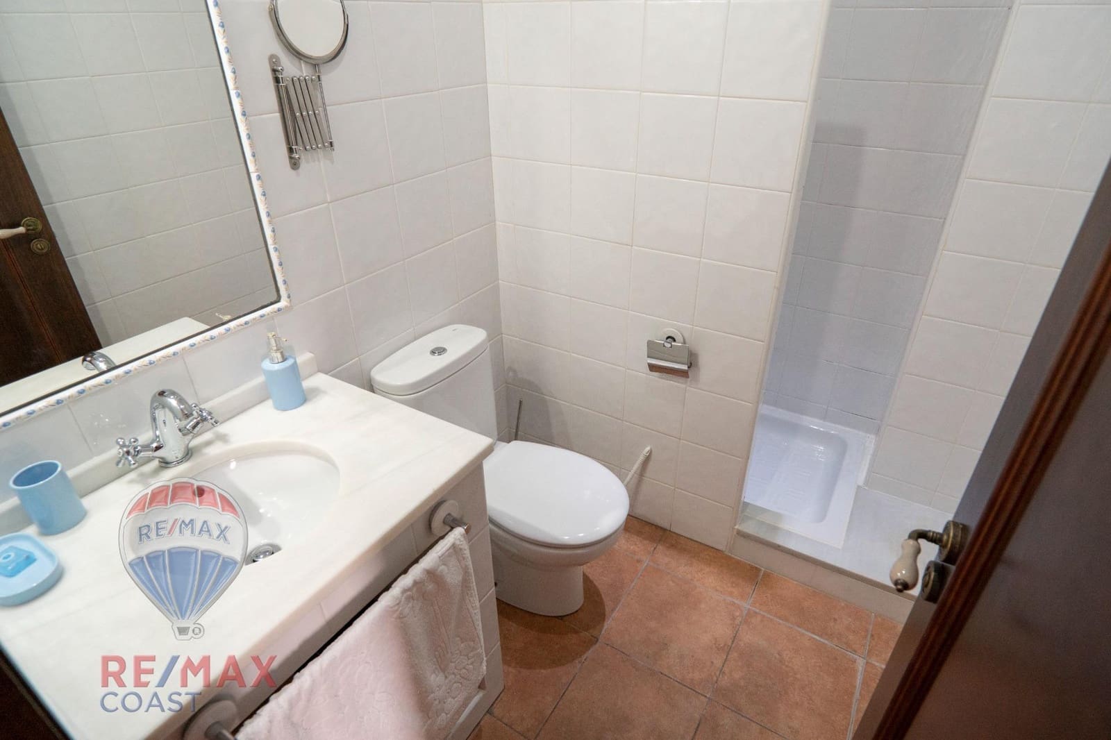 5 slaapkamer Huis te koop in Serrato met garage - € 222.900 (Ref: 9265433)