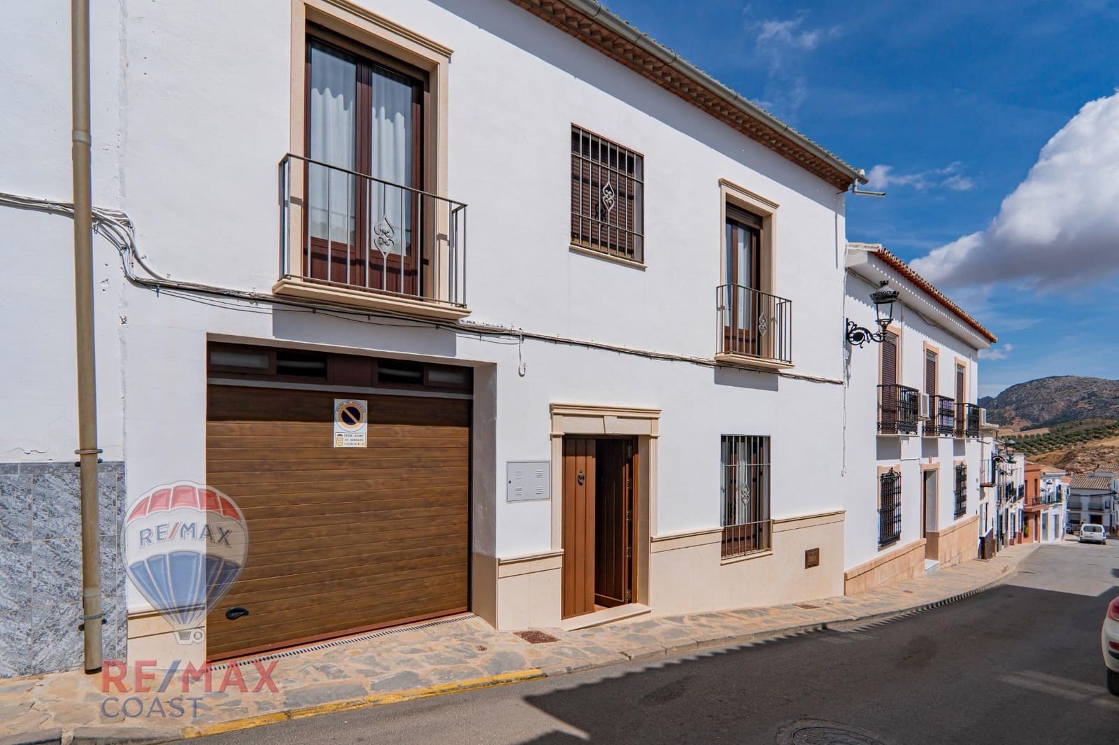 5 slaapkamer Huis te koop in Serrato met garage - € 222.900 (Ref: 9265433)