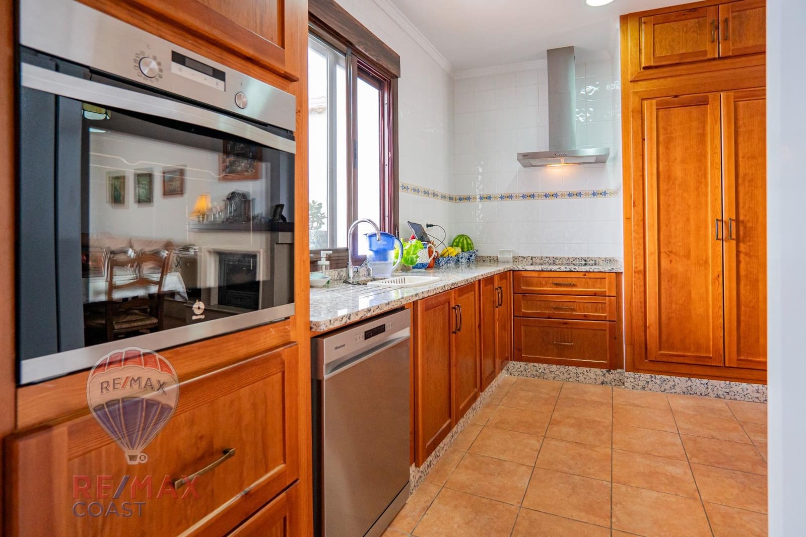 5 slaapkamer Huis te koop in Serrato met garage - € 222.900 (Ref: 9265433)