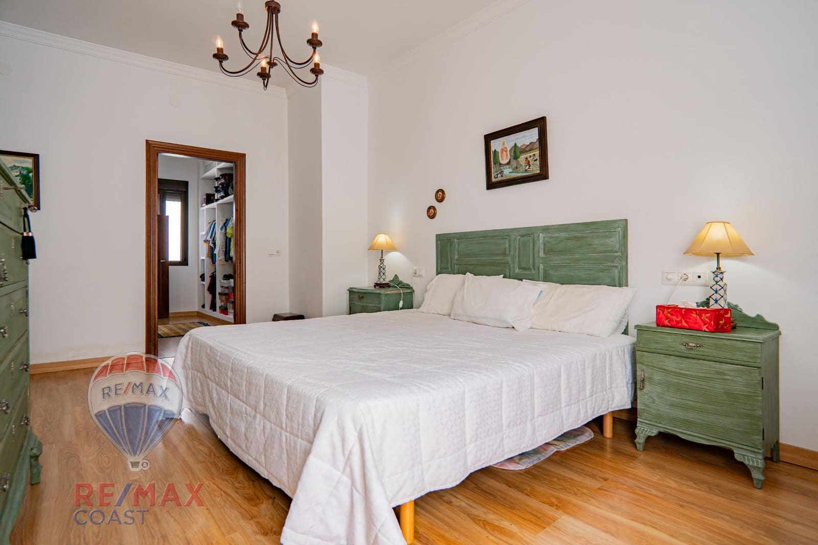 5 slaapkamer Huis te koop in Serrato met garage - € 222.900 (Ref: 9265433)