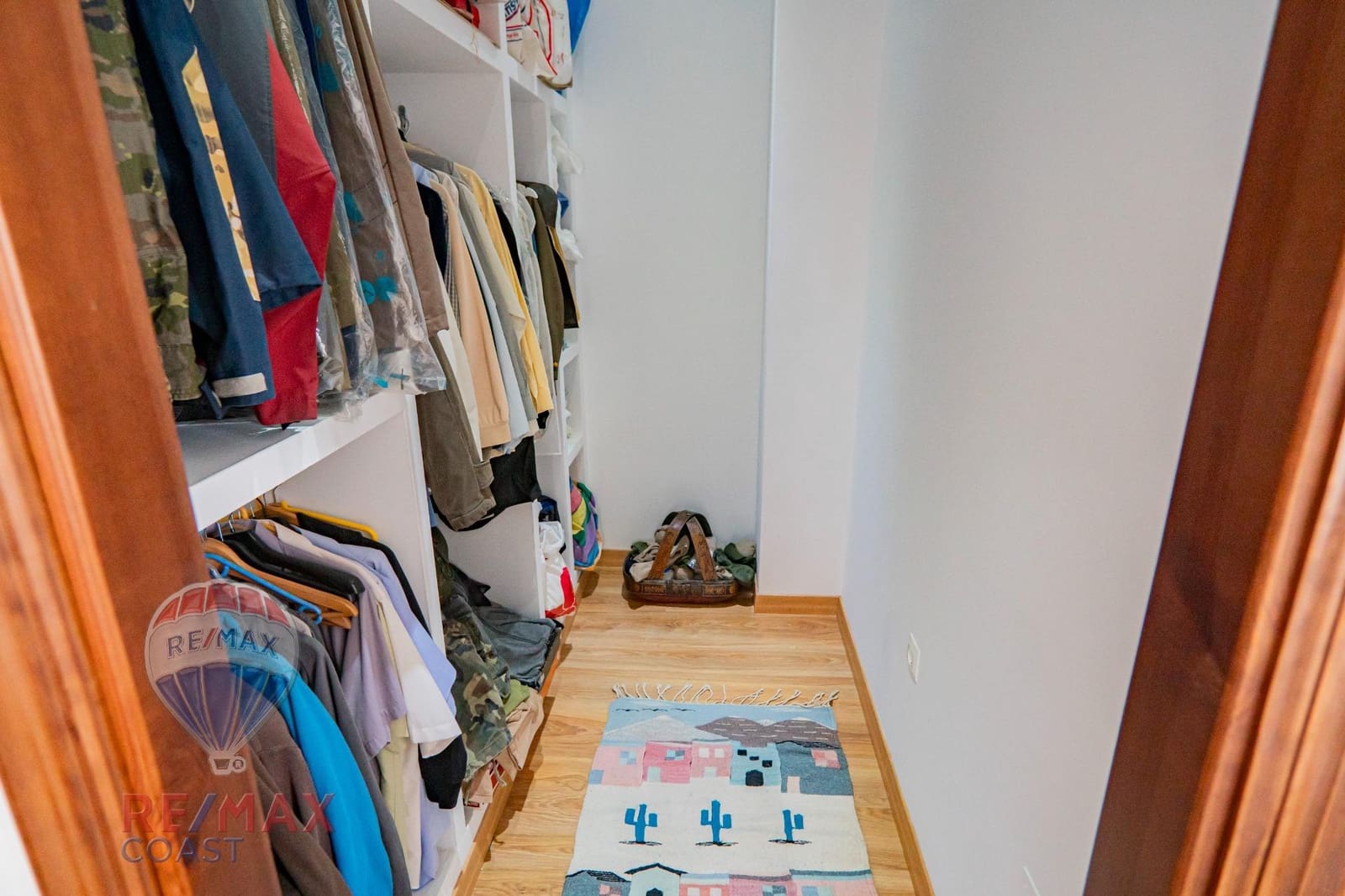 5 slaapkamer Huis te koop in Serrato met garage - € 222.900 (Ref: 9265433)