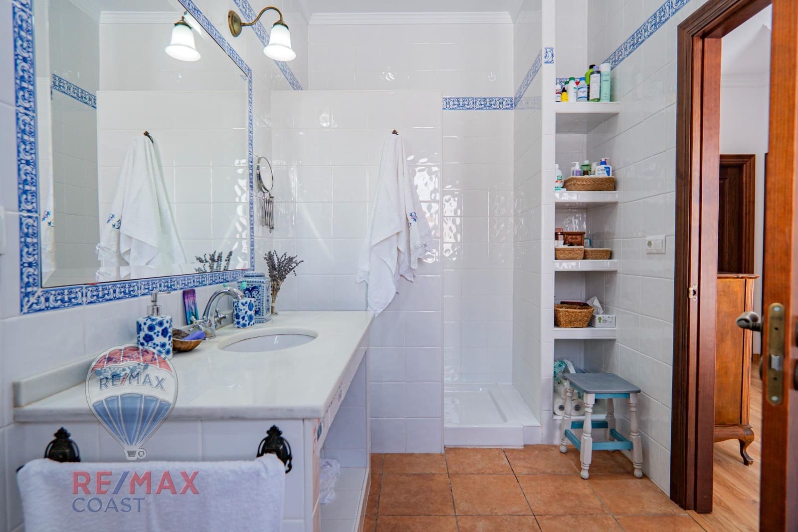 5 slaapkamer Huis te koop in Serrato met garage - € 222.900 (Ref: 9265433)