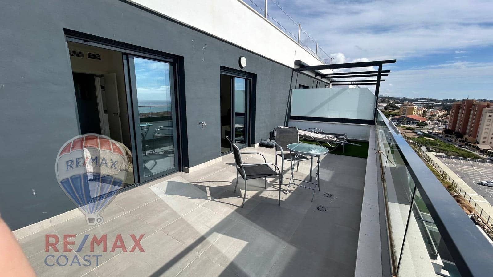 1 soverom Penthouse til salgs i Caleta de Velez med svømmebasseng garasje - € 380 000 (Ref: 9272752)