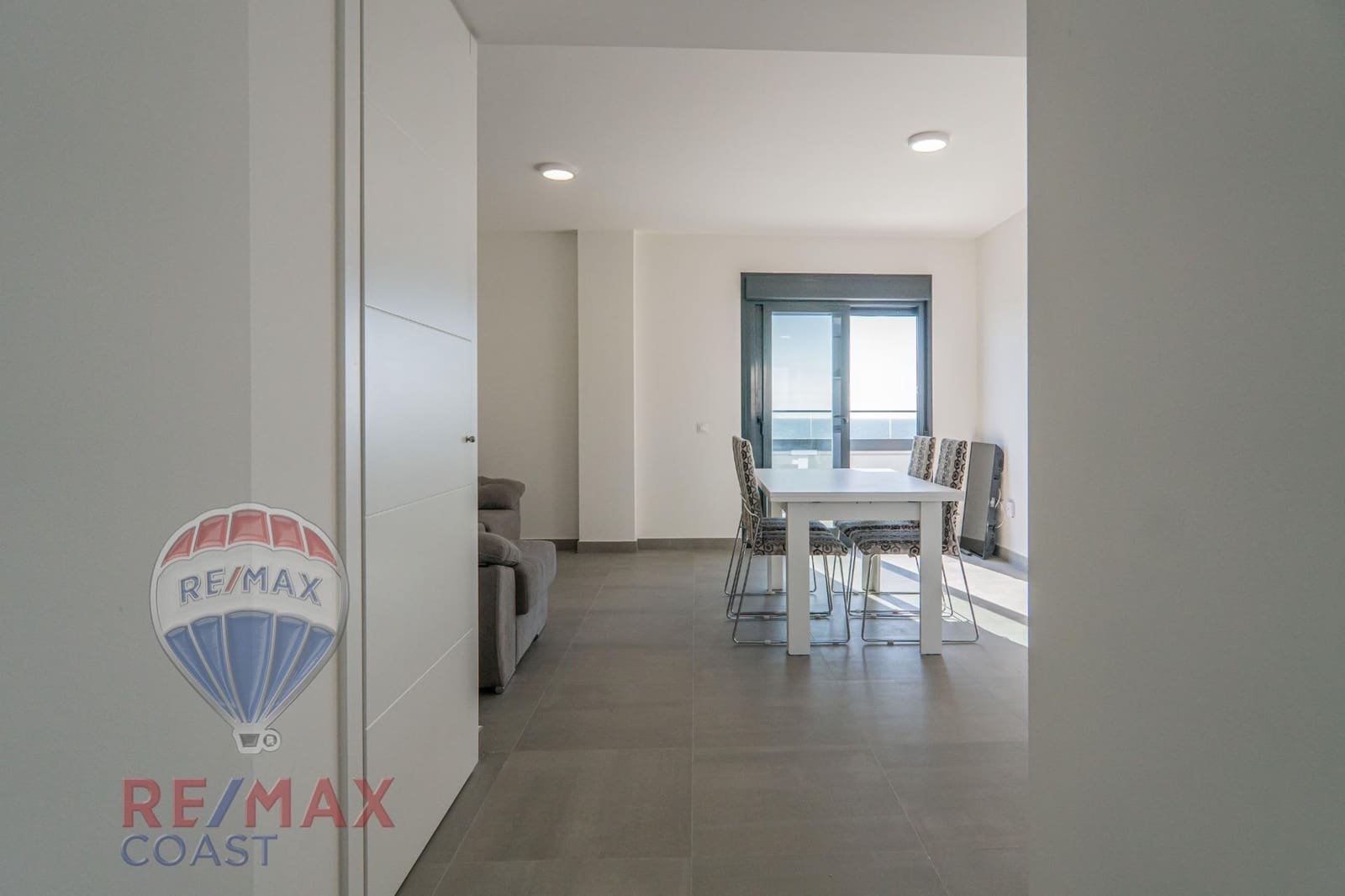 1 soverom Penthouse til salgs i Caleta de Velez med svømmebasseng garasje - € 380 000 (Ref: 9272752)