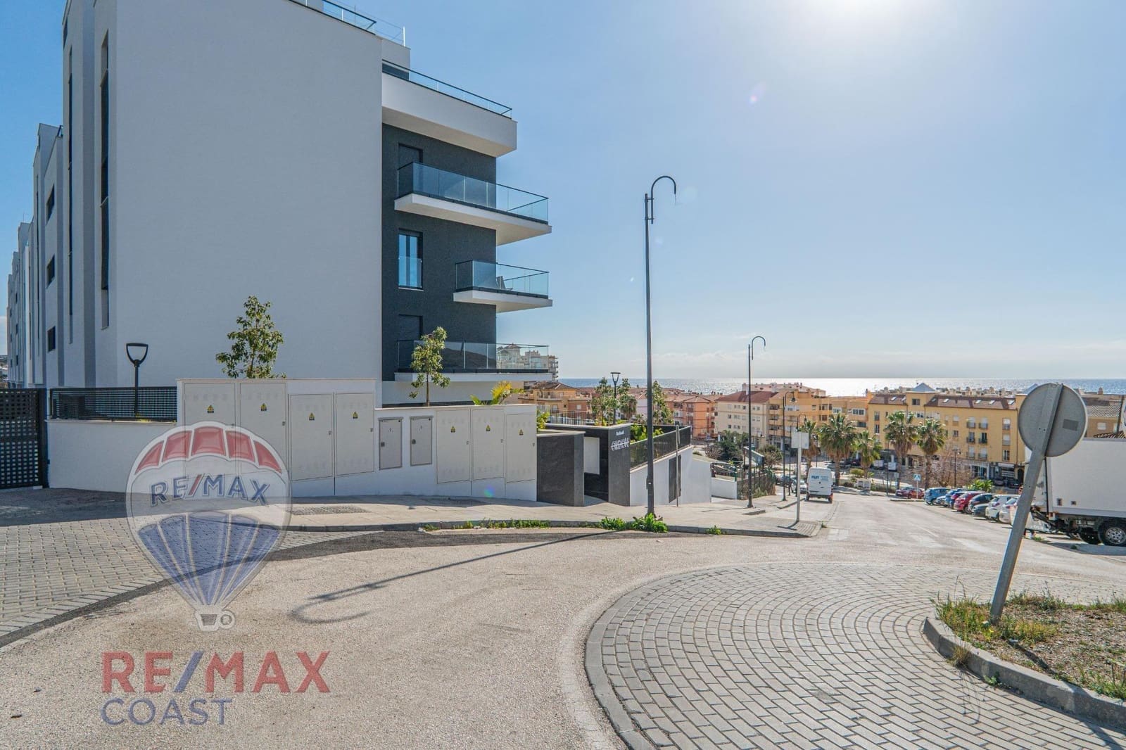 1 soverom Penthouse til salgs i Caleta de Velez med svømmebasseng garasje - € 380 000 (Ref: 9272752)
