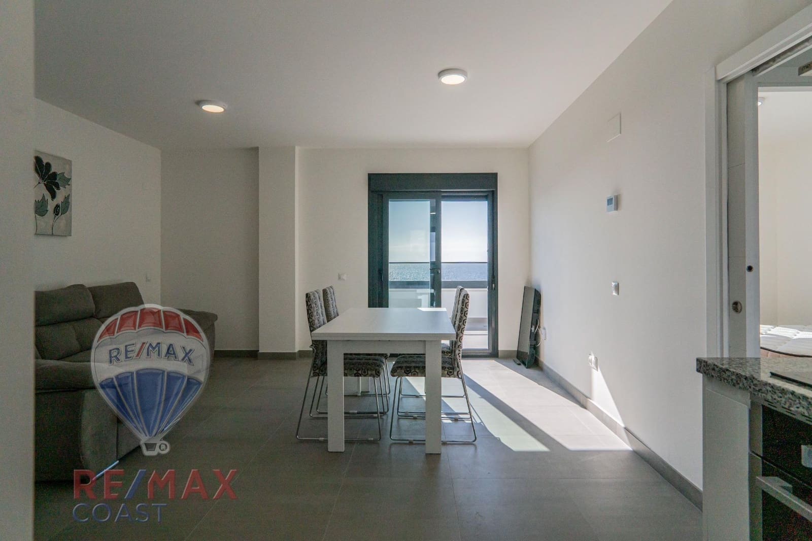 1 soverom Penthouse til salgs i Caleta de Velez med svømmebasseng garasje - € 380 000 (Ref: 9272752)