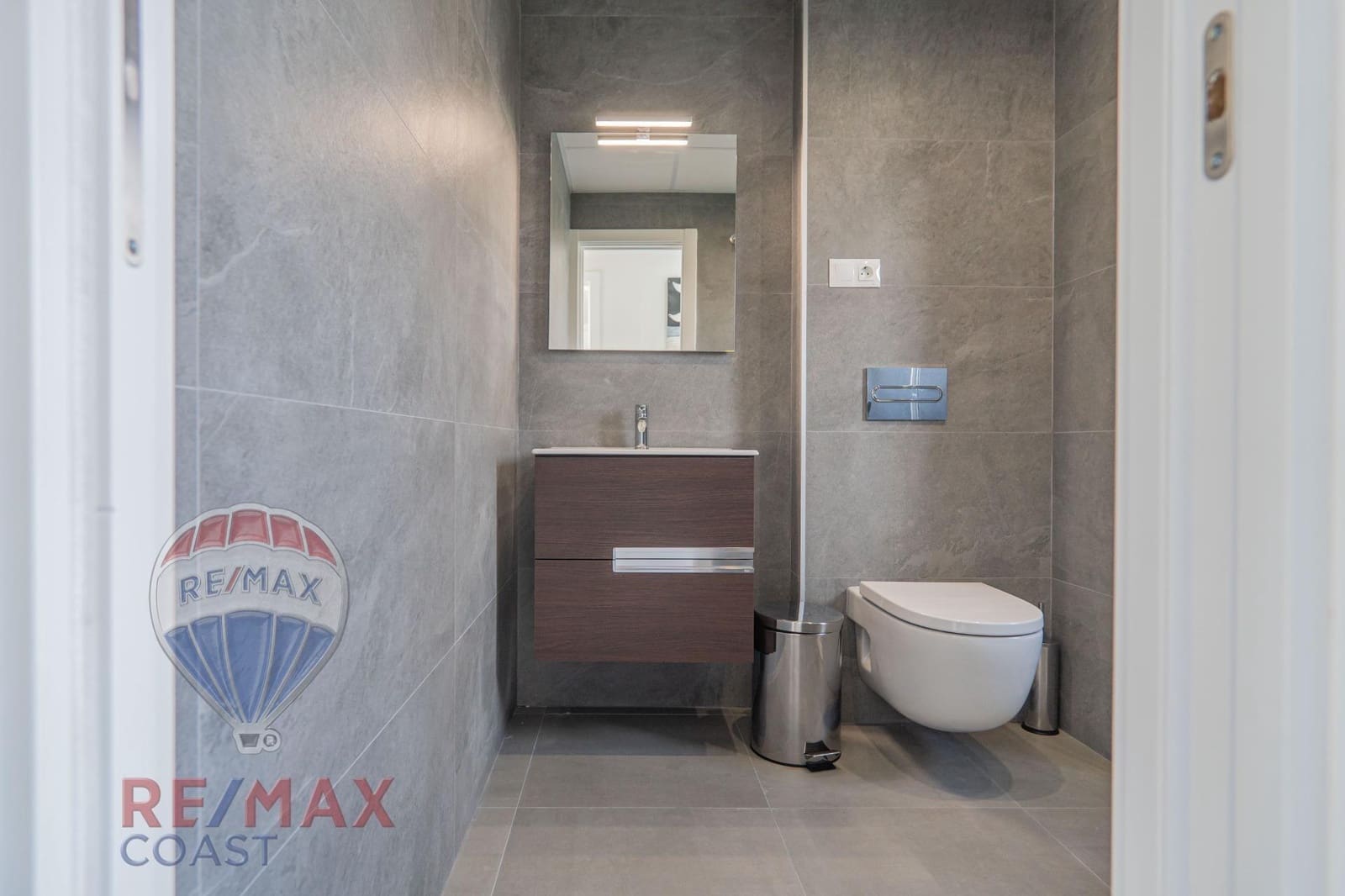 1 soverom Penthouse til salgs i Caleta de Velez med svømmebasseng garasje - € 380 000 (Ref: 9272752)