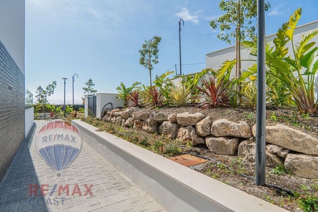 1 sypialnia Penthouse na sprzedaż w Caleta de Vélez, Vélez-Málaga z basenem garażem - 380 000 € (Ref: 9272752)