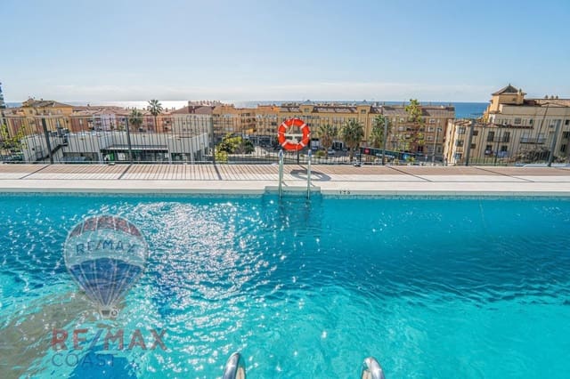 1 sypialnia Penthouse na sprzedaż w Caleta de Vélez, Vélez-Málaga z basenem garażem - 380 000 € (Ref: 9272752)