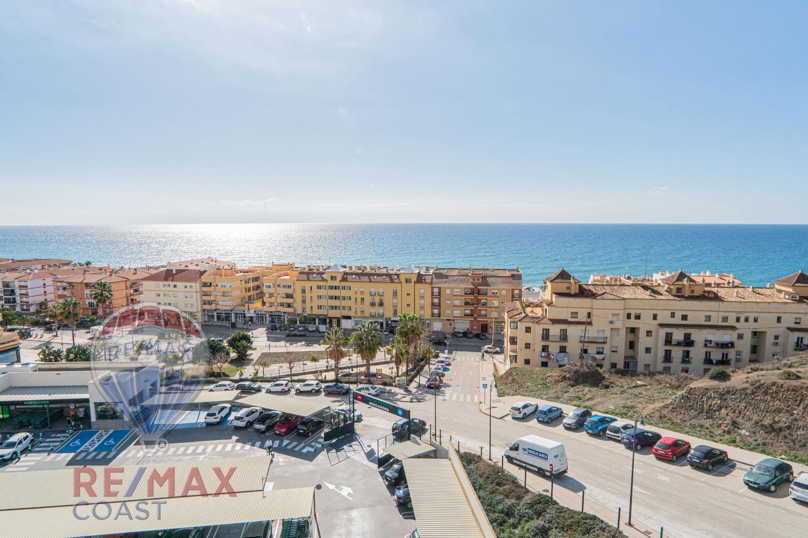 1 soverom Penthouse til salgs i Caleta de Velez med svømmebasseng garasje - € 380 000 (Ref: 9272752)