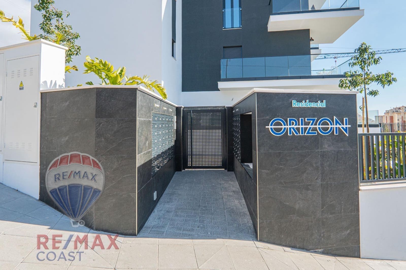 1 soverom Penthouse til salgs i Caleta de Velez med svømmebasseng garasje - € 380 000 (Ref: 9272752)