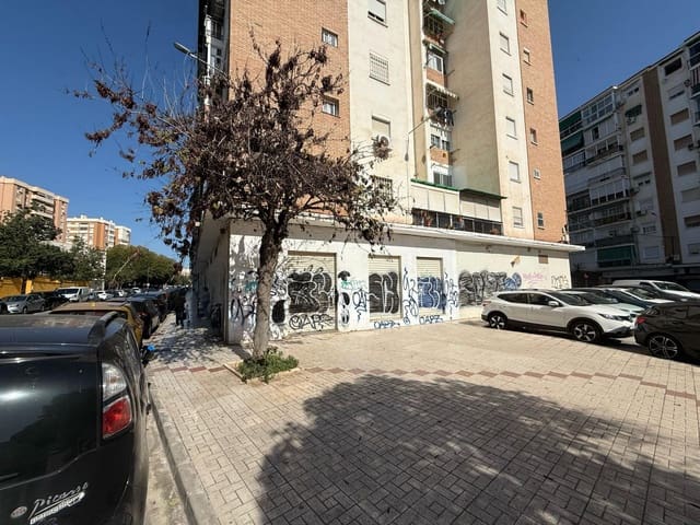 Kommersiell til salgs i Málaga by - € 815 000 (Ref: 9297461)