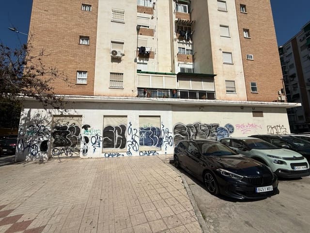 Kommersiell til salgs i Málaga by - € 815 000 (Ref: 9297461)