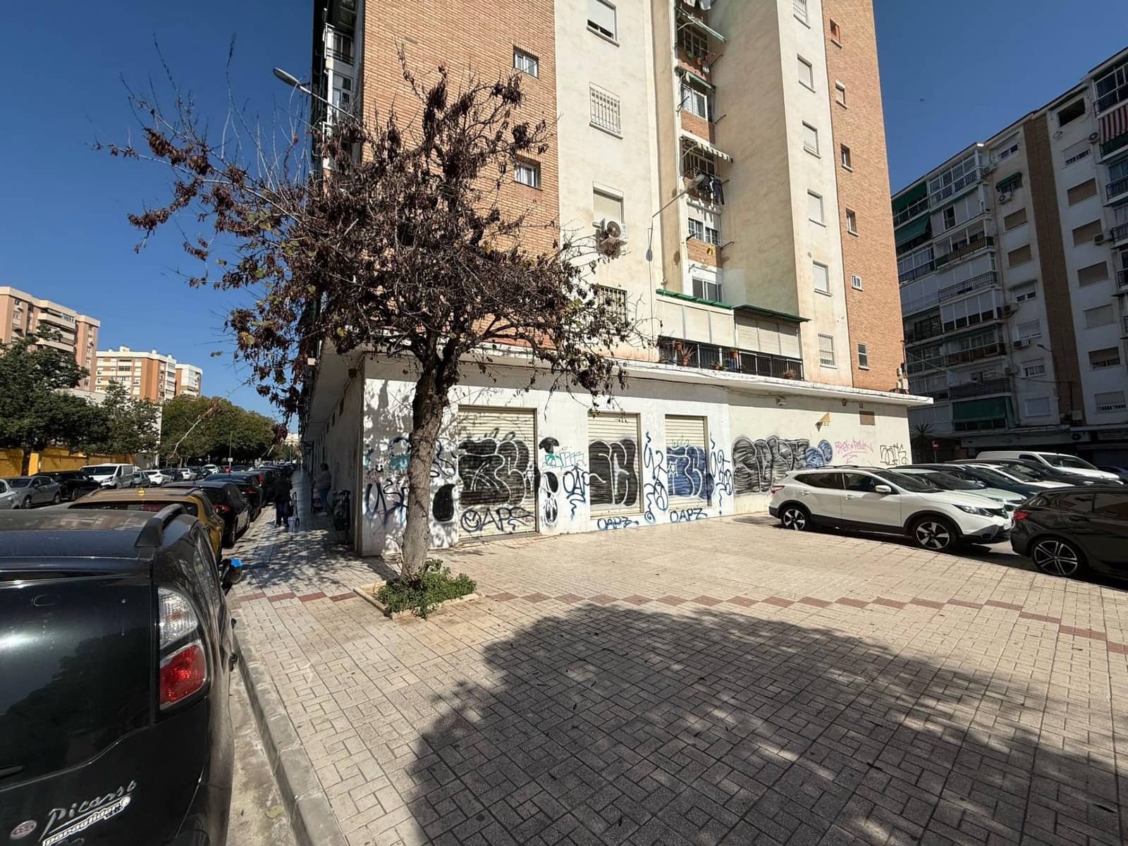 Kommersiell til salgs i Malaga by - € 815 000 (Ref: 9297461)