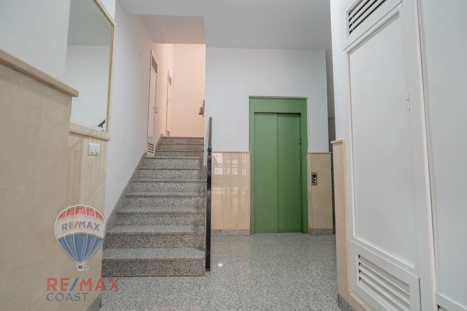 3 slaapkamer Flat te koop in Torremolinos - € 319.900 (Ref: 9322024)