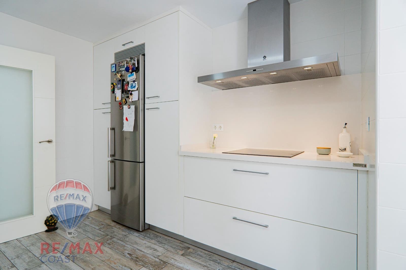 4 bedroom Flat for sale in Malaga city with garage - € 530,000 (Ref: 9338437)