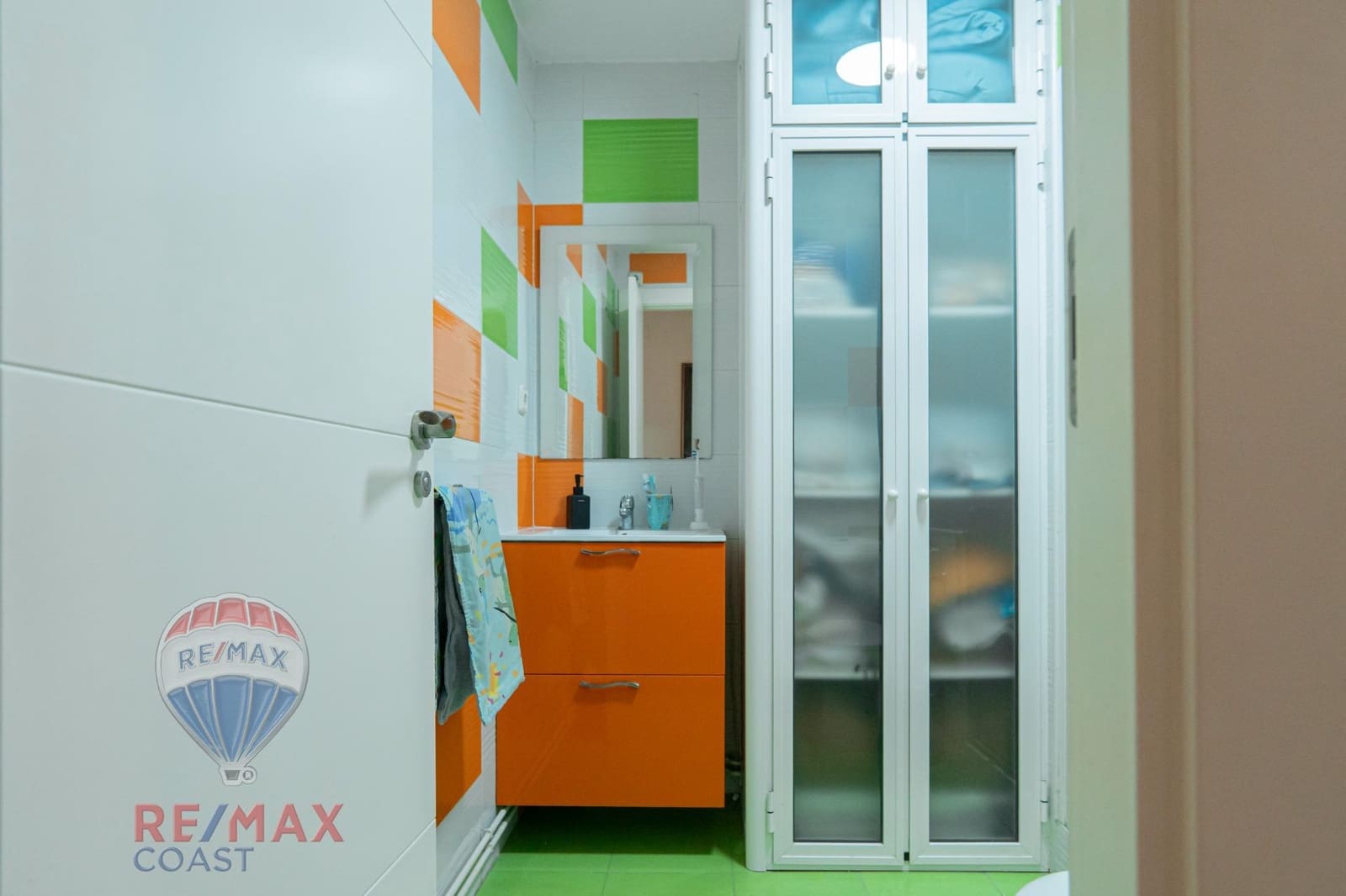 4 bedroom Flat for sale in Malaga city with garage - € 530,000 (Ref: 9338437)