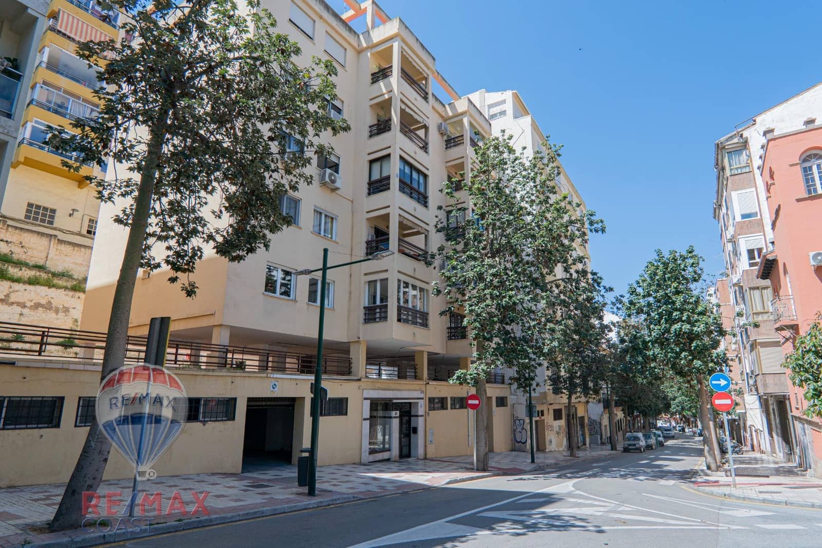4 bedroom Flat for sale in Malaga city with garage - € 530,000 (Ref: 9338437)