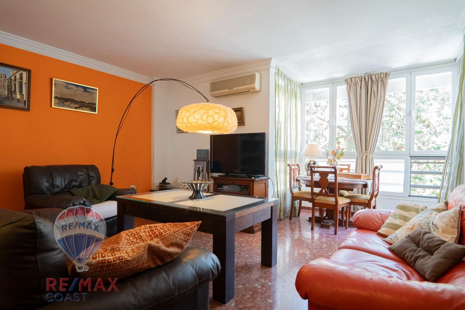 4 bedroom Flat for sale in Malaga city with garage - € 530,000 (Ref: 9338437)