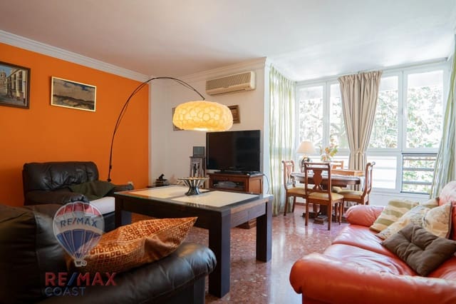 4 bedroom Flat for sale in Málaga city with garage - € 530,000 (Ref: 9338437)