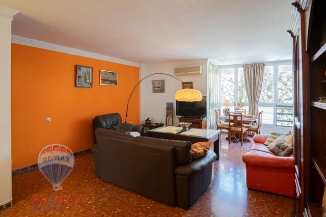 4 bedroom Flat for sale in Málaga city with garage - € 530,000 (Ref: 9338437)