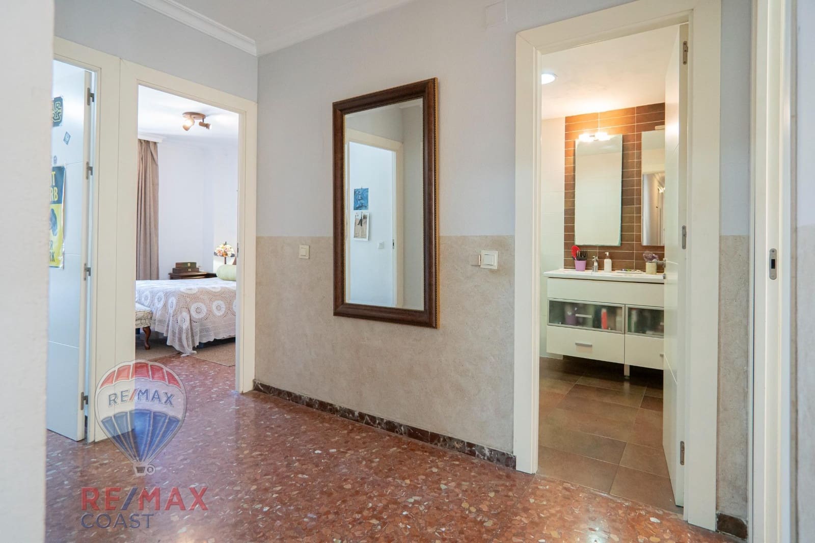 4 bedroom Flat for sale in Malaga city with garage - € 530,000 (Ref: 9338437)