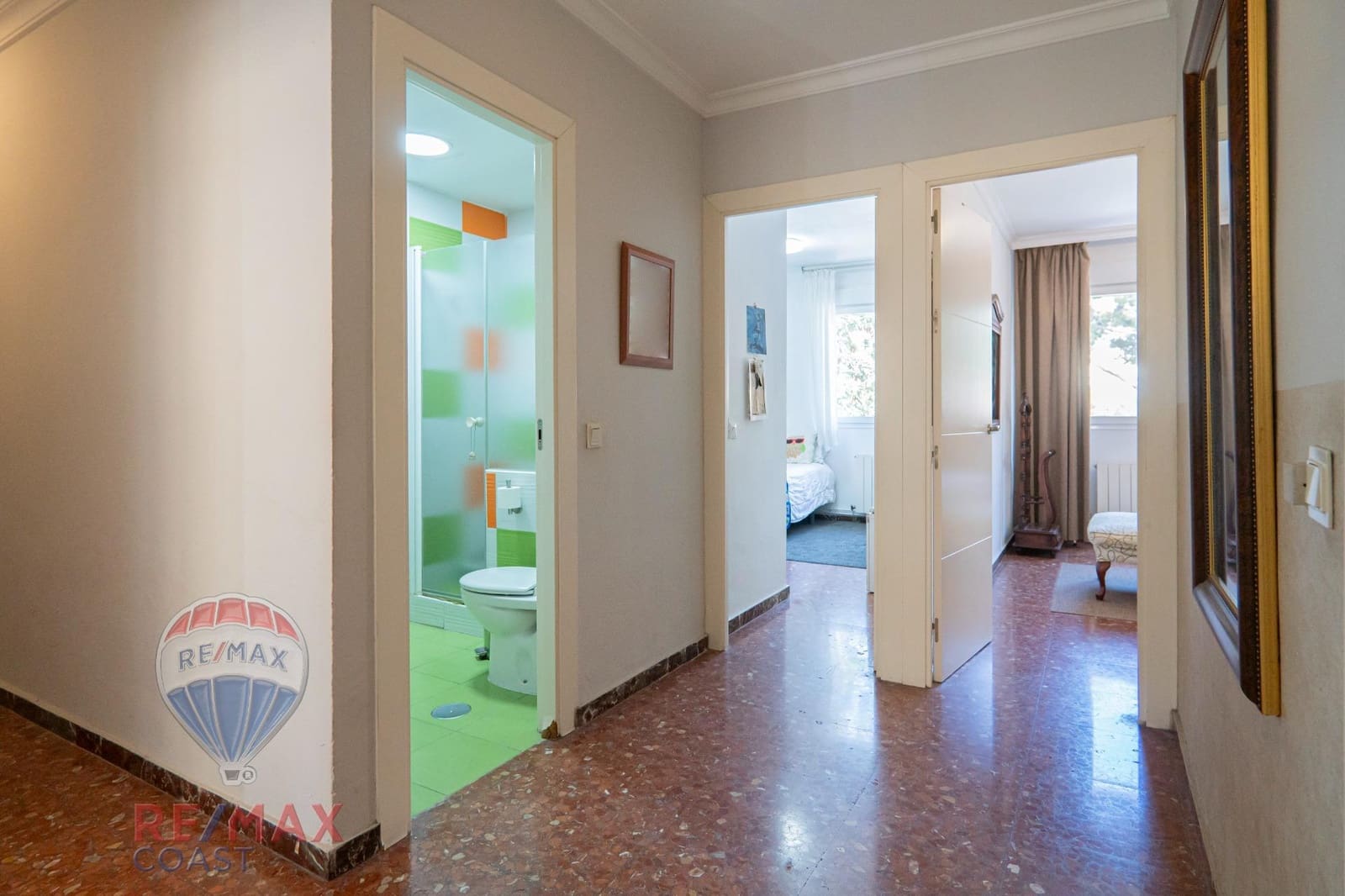 4 bedroom Flat for sale in Malaga city with garage - € 530,000 (Ref: 9338437)