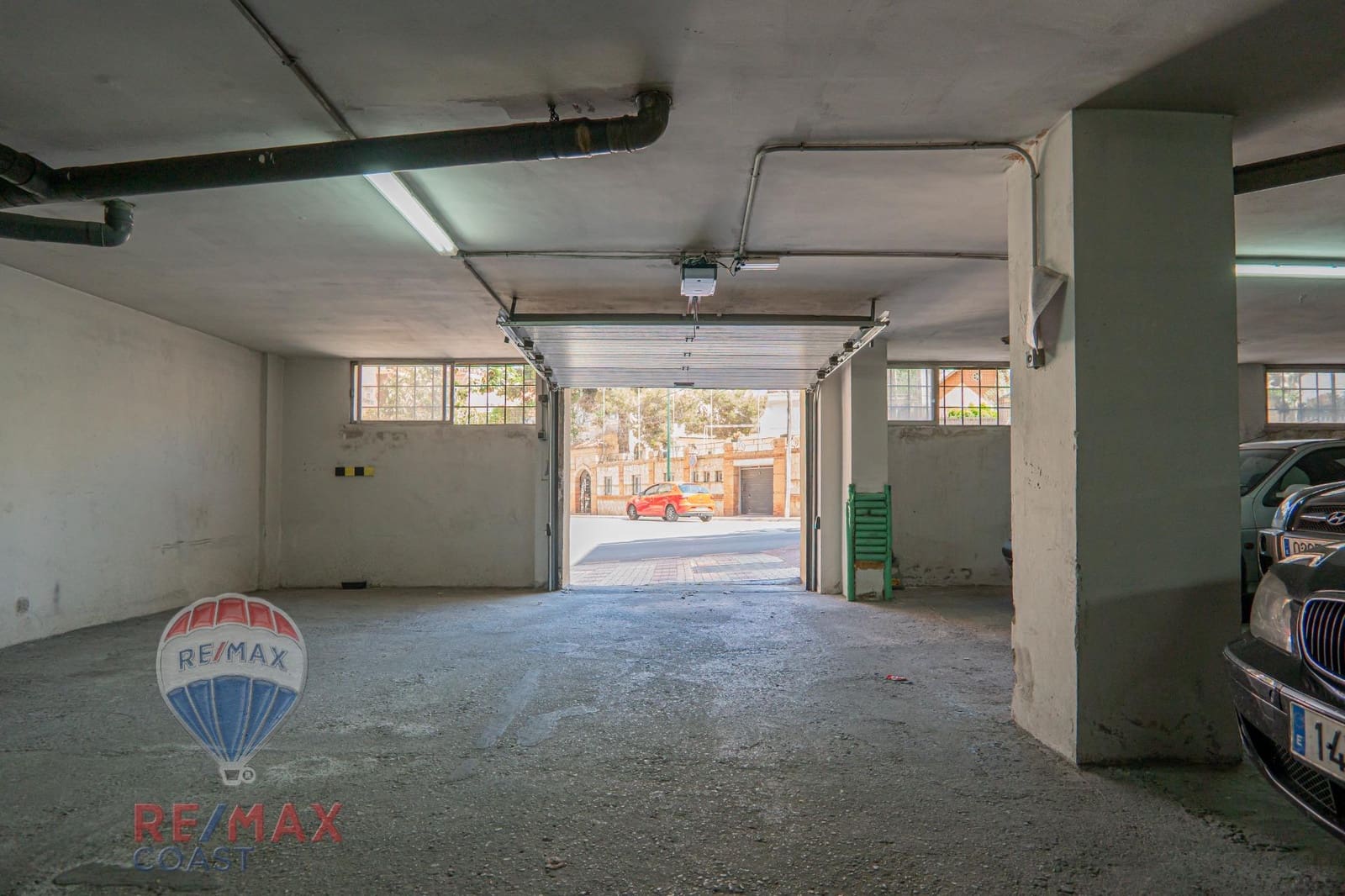 4 bedroom Flat for sale in Malaga city with garage - € 530,000 (Ref: 9338437)