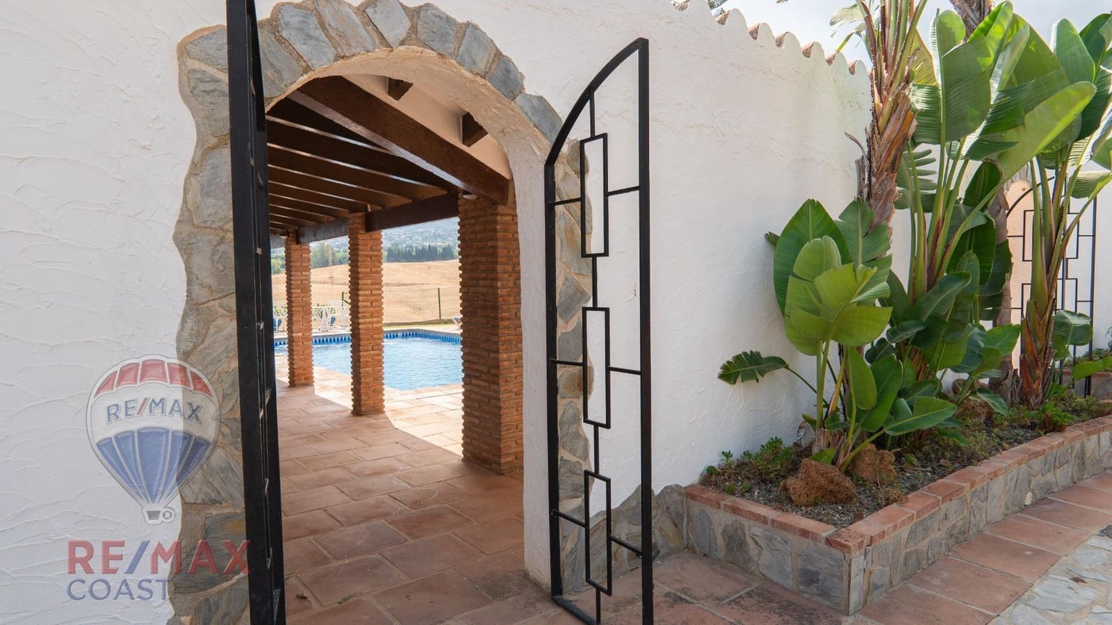 4 quarto Moradia para venda em Alhaurin de la Torre com piscina garagem - 1 050 000 € (Ref: 9341325)