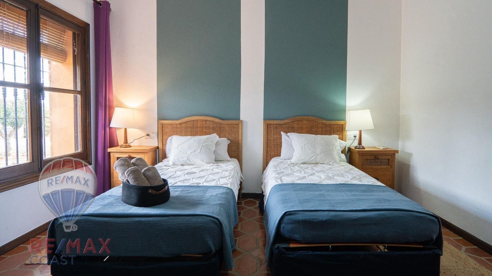 4 quarto Moradia para venda em Alhaurin de la Torre com piscina garagem - 1 050 000 € (Ref: 9341325)