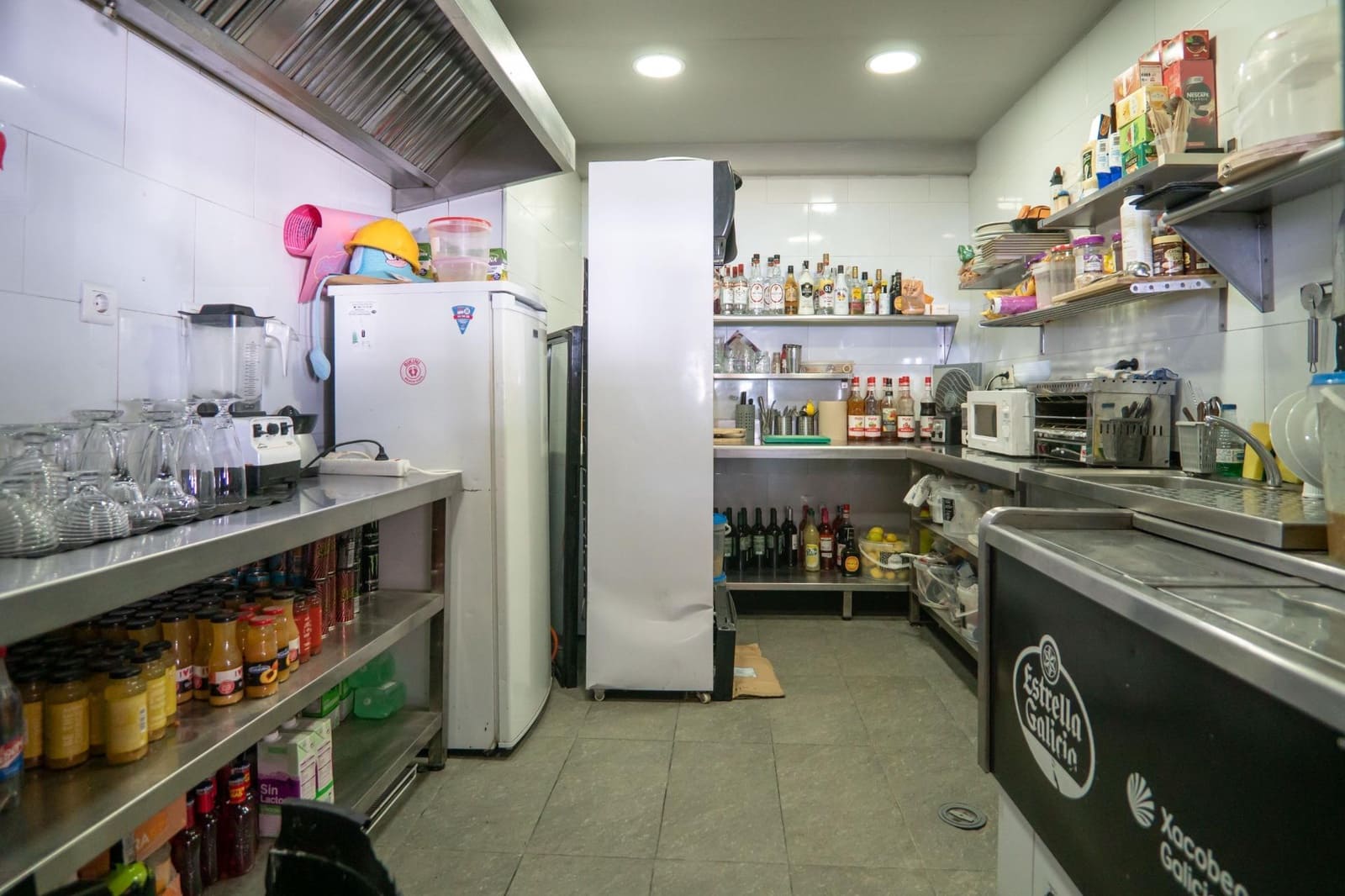 Bedrift til leie i Rincon de la Victoria - € 1 500 (Ref: 9374429)