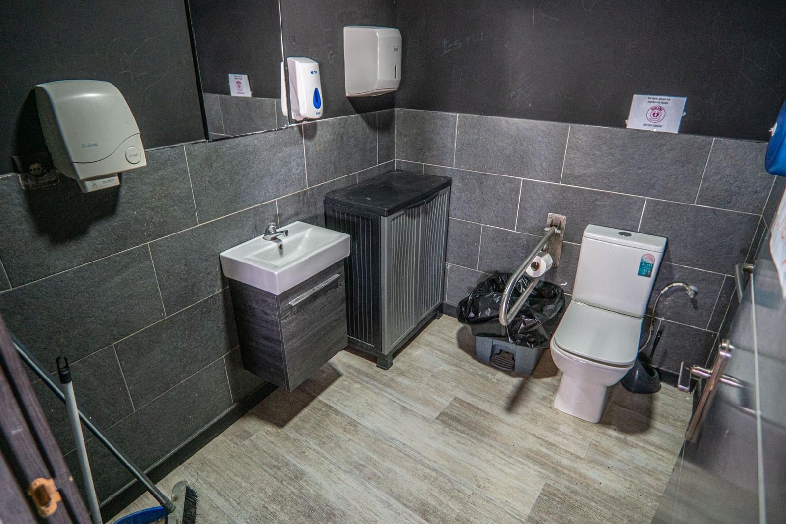 Bedrift til leie i Rincon de la Victoria - € 1 500 (Ref: 9374429)