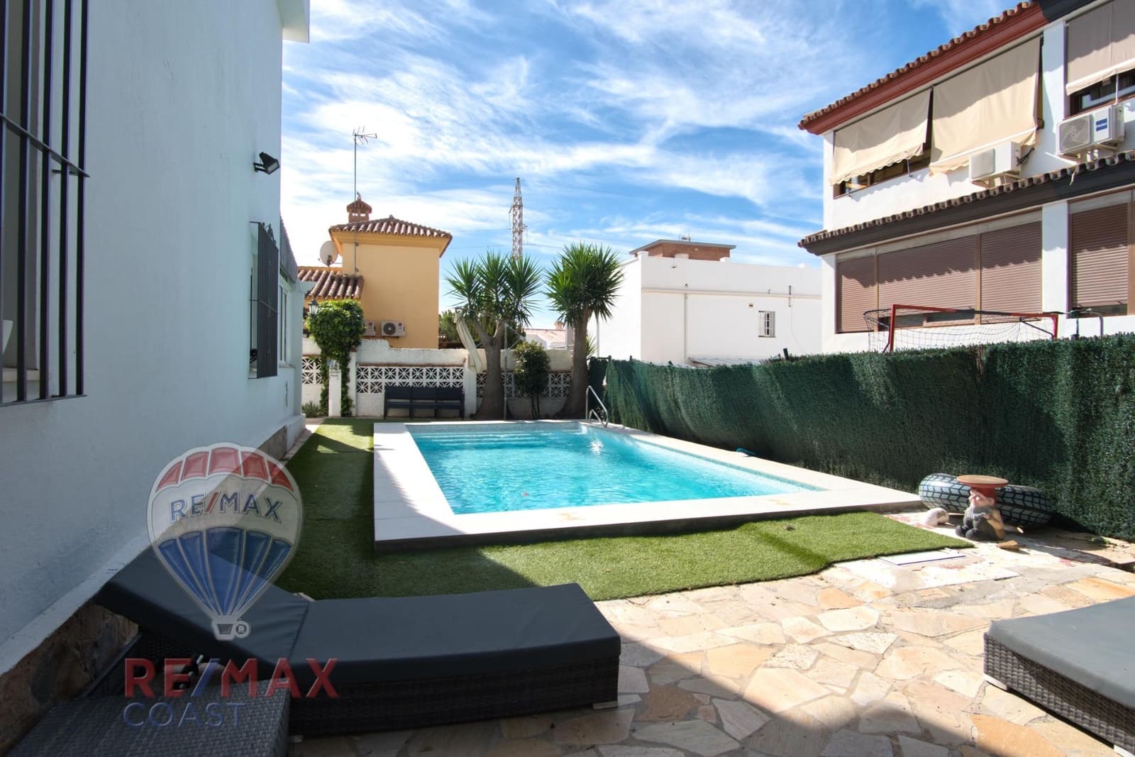 5 soveværelse Villa til salg i Rincon de la Victoria med swimmingpool - € 790.000 (Ref: 9379220)