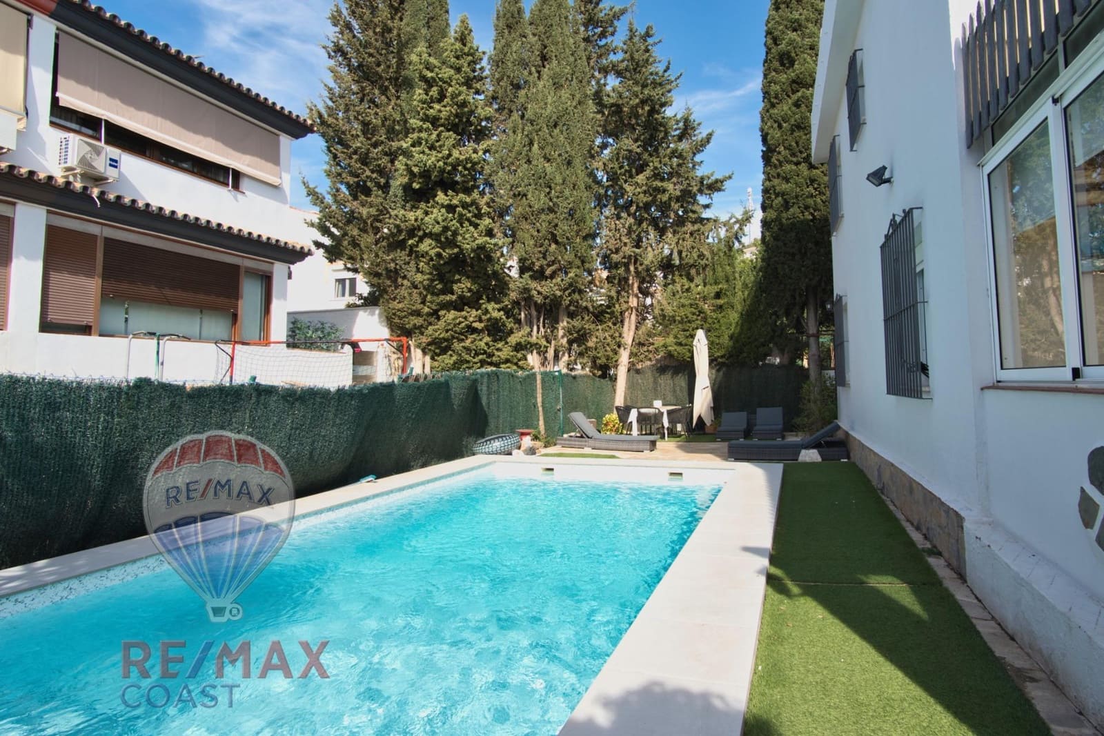 5 soveværelse Villa til salg i Rincon de la Victoria med swimmingpool - € 790.000 (Ref: 9379220)