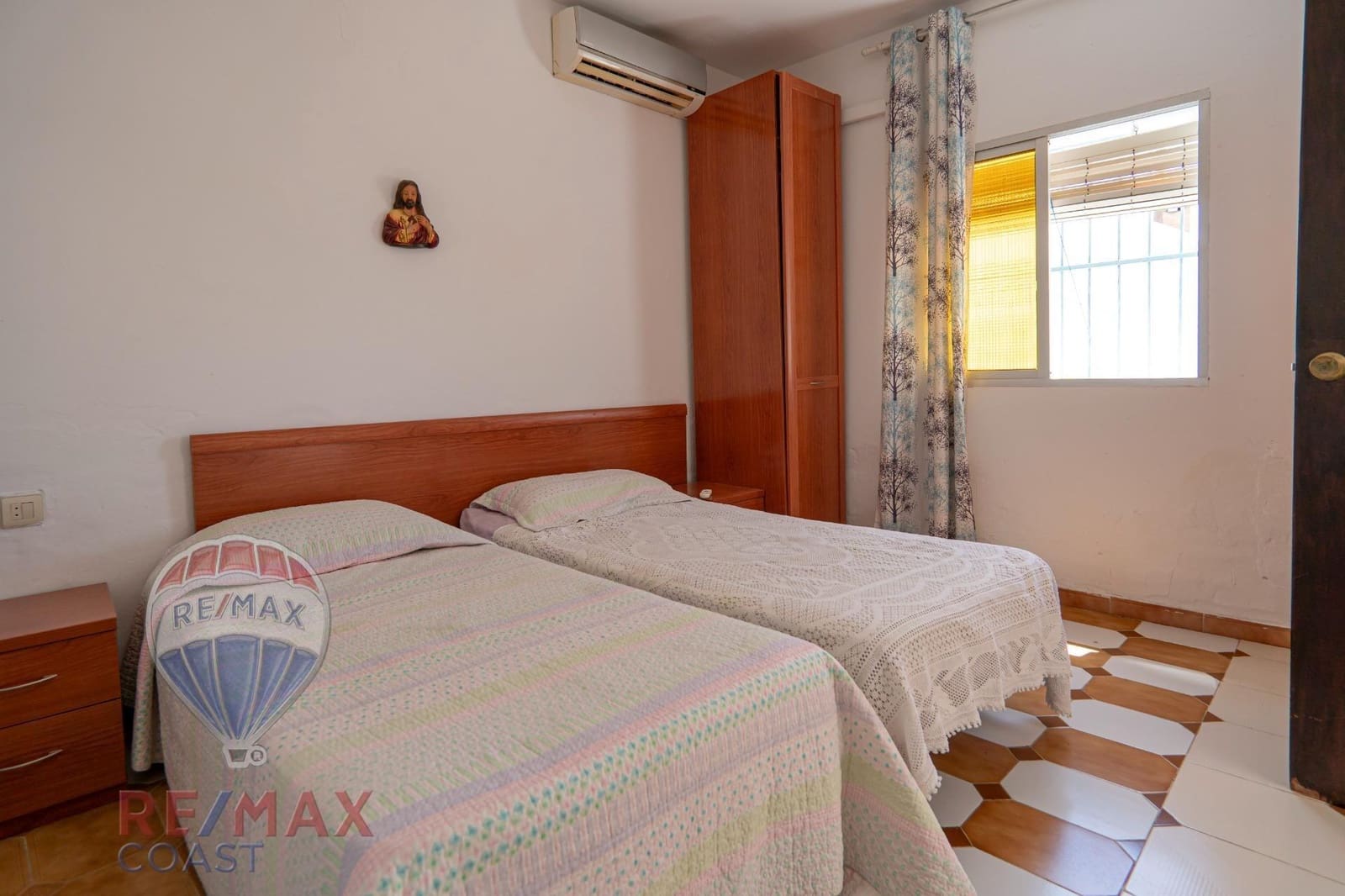 3 slaapkamer Villa te koop in Rincon de la Victoria - € 260.000 (Ref: 9398628)