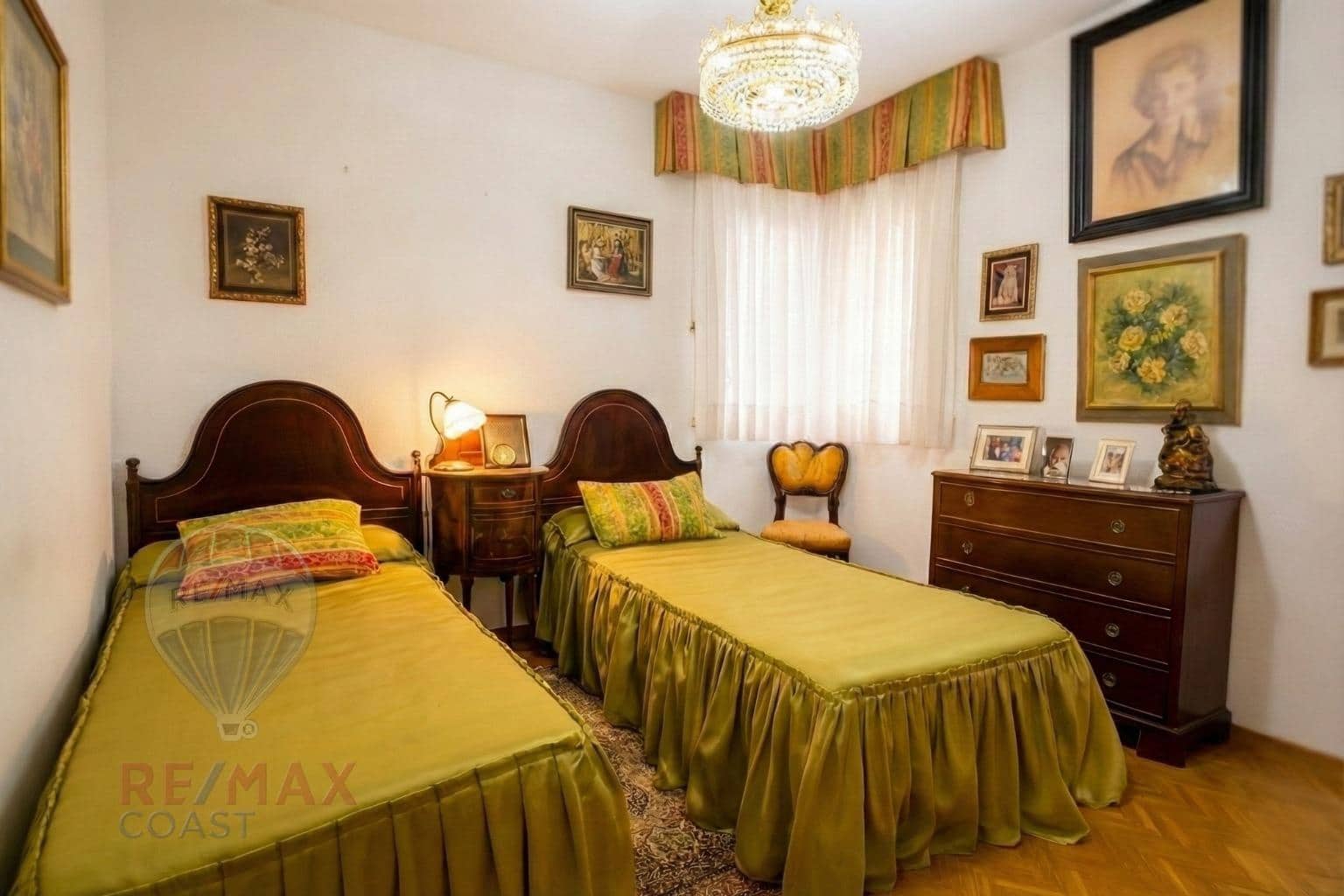 4 bedroom Flat for sale in Malaga city with garage - € 669,000 (Ref: 9403519)