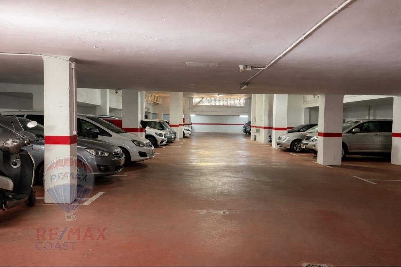 4 bedroom Flat for sale in Malaga city with garage - € 669,000 (Ref: 9403519)