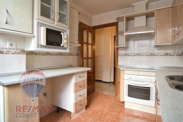 4 soveværelse Lejlighed til salg i Capuchinos, Málaga by - € 318.900 (Ref: 9423938)