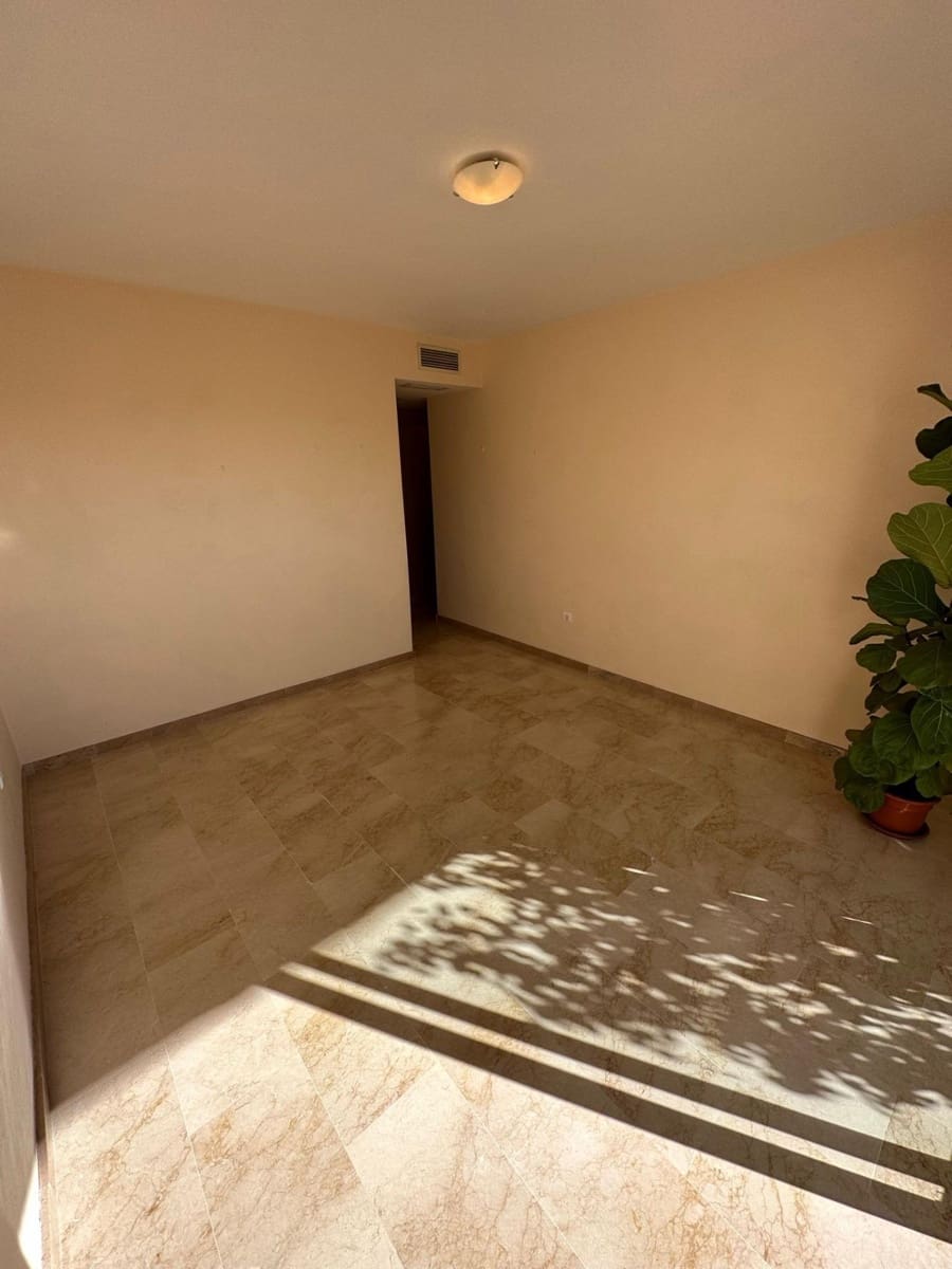 3 soveværelse Lejlighed til leje i New Golden Mile med swimmingpool garage - € 2.550 (Ref: 9427396)