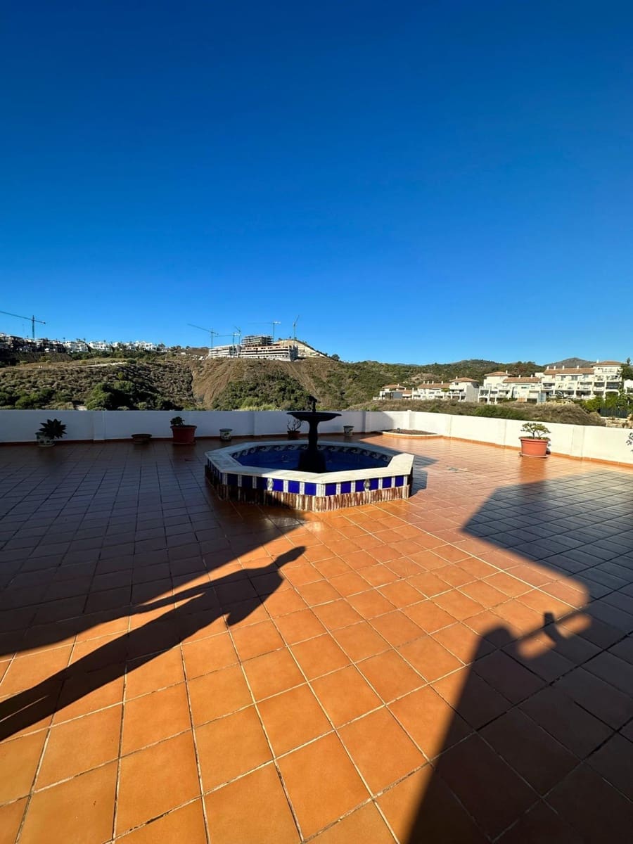 3 soveværelse Lejlighed til leje i New Golden Mile med swimmingpool garage - € 2.550 (Ref: 9427396)