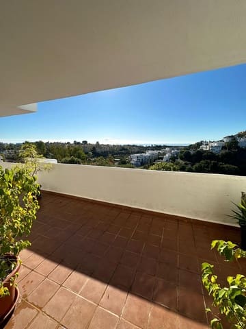 3 quarto Apartamento para arrendar em Selwo, Estepona com piscina garagem - 2 300 € (Ref: 9427396)