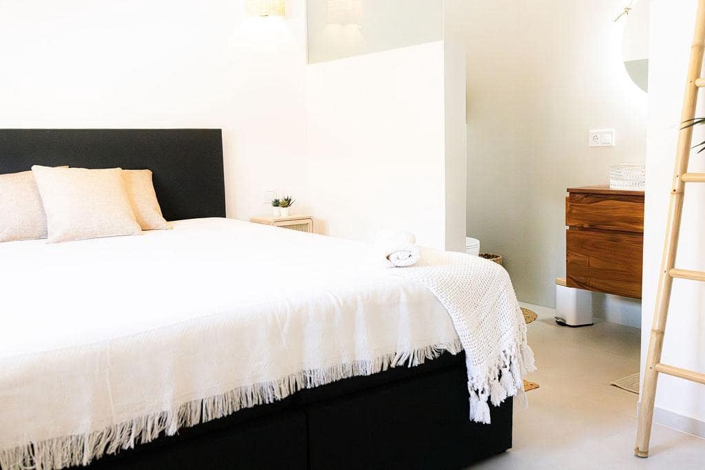 3 slaapkamer Villa te koop in Estepona met zwembad garage - € 1.495.000 (Ref: 9427397)