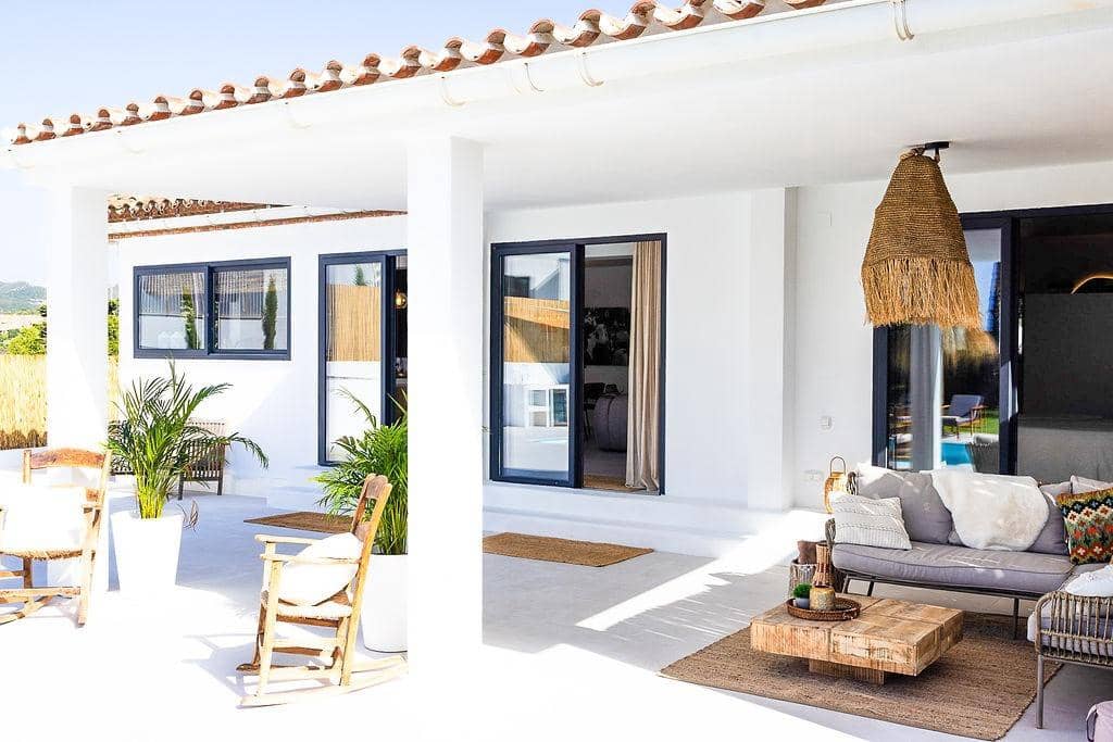 3 slaapkamer Villa te koop in Estepona met zwembad garage - € 1.495.000 (Ref: 9427397)